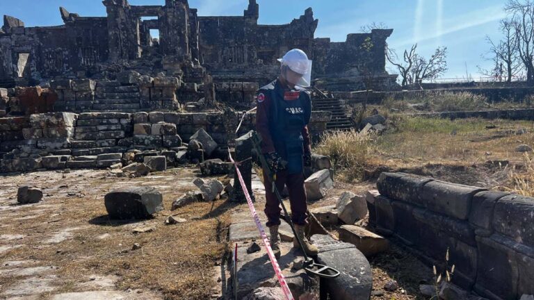 柬埔寨排雷行动中心要求泰国就柏威夏寺受损承担责任